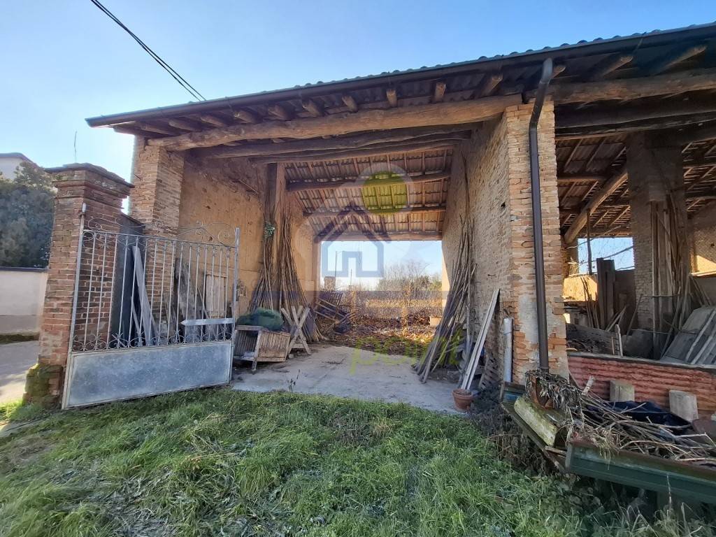 Casa indipendente a Castelnuovo bocca d'adda in Via Fratelli Cairoli - Foto 4