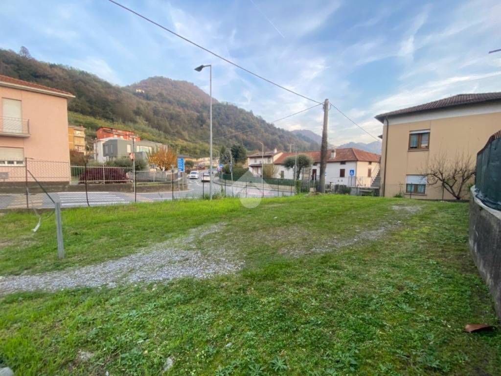 Terreno a Calolziocorte in Via S. S. Cosma e Damiano - Foto 3