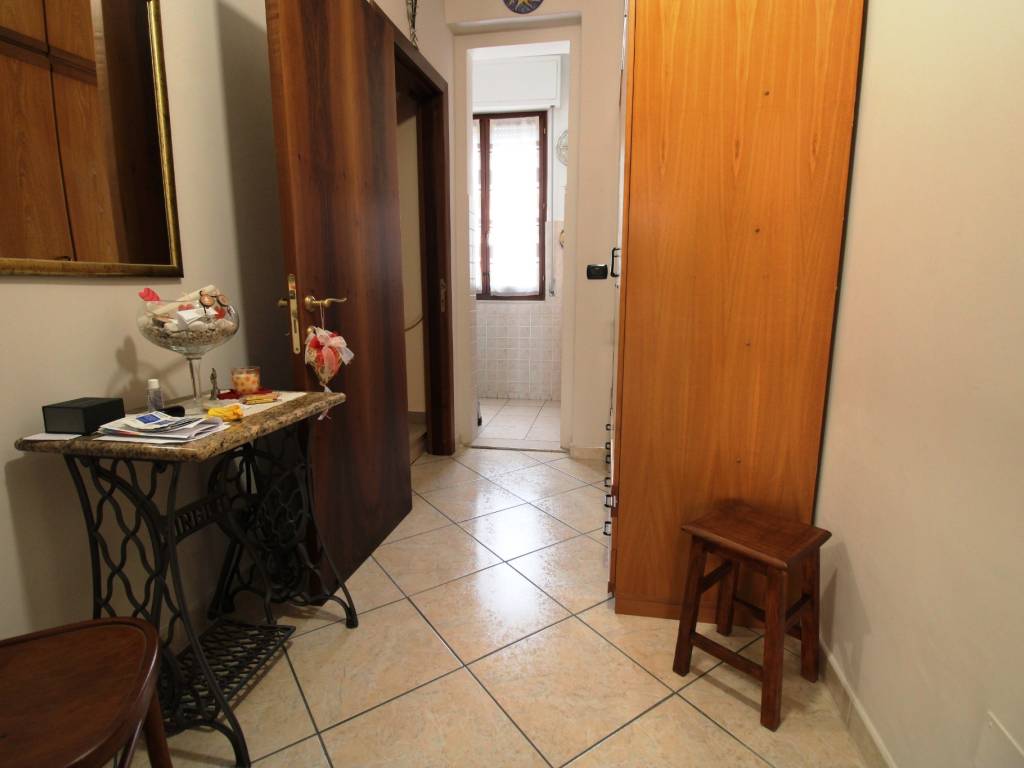 Appartamento a Civitanova marche in Via Ugo Foscolo - Foto 4