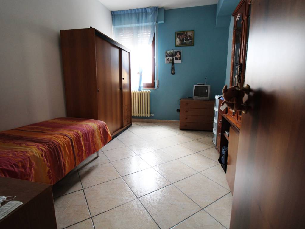 Appartamento a Civitanova marche in Via Ugo Foscolo - Foto 5