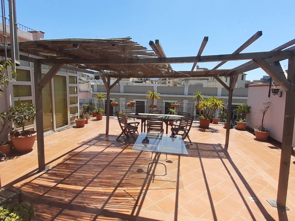 Attico / mansarda a Reggio calabria in Piazza Carmine - Foto 3