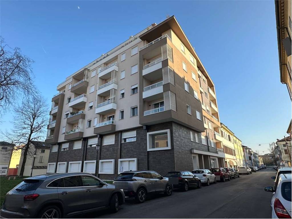 Appartamento a Mirandola in Via Roma - Foto 5