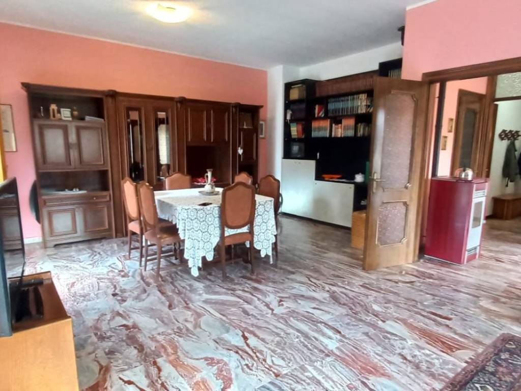 Villa a Cuveglio in Via Milano, 7 - Foto 4