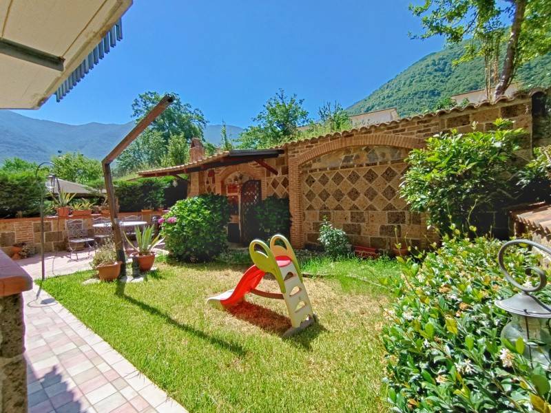 Appartamento a Solofra in Via Michele Napoli - Foto 2