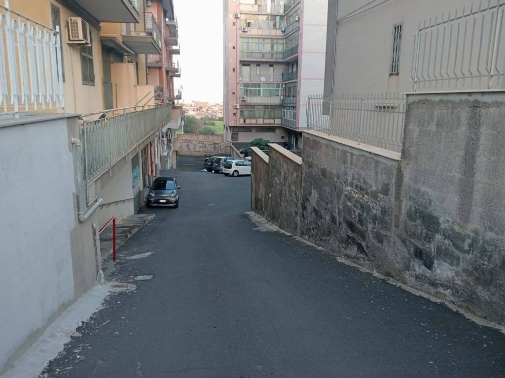 Box / garage a Catania in Via Nazario Sauro, 82 - Foto 4