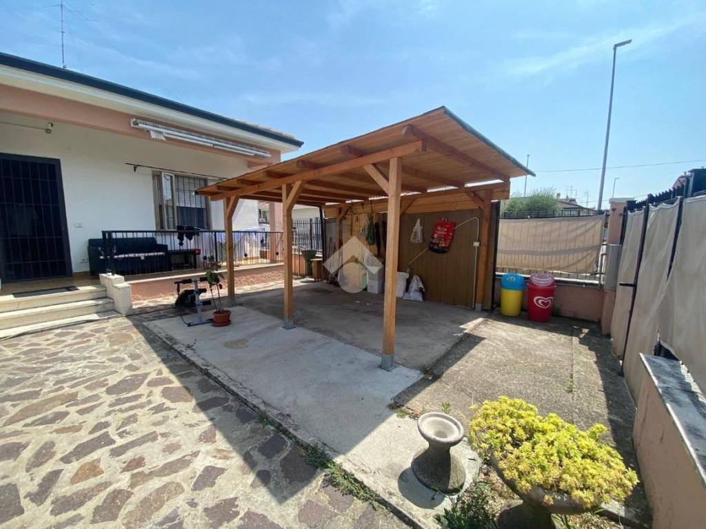 Villa a San giovanni lupatoto in Via Marcelliano Marcello, 17 - Foto 3