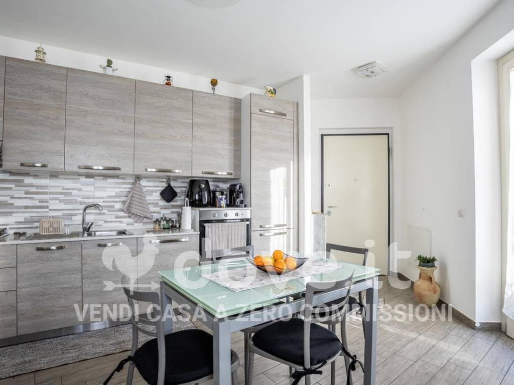 Appartamento a Luino in Via Voldomino, 58 - Foto 3