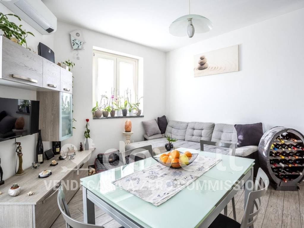 Appartamento a Luino in Via Voldomino, 58 - Foto 4