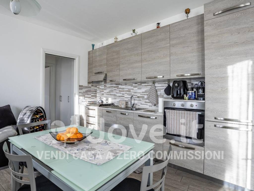 Appartamento a Luino in Via Voldomino, 58 - Foto 5