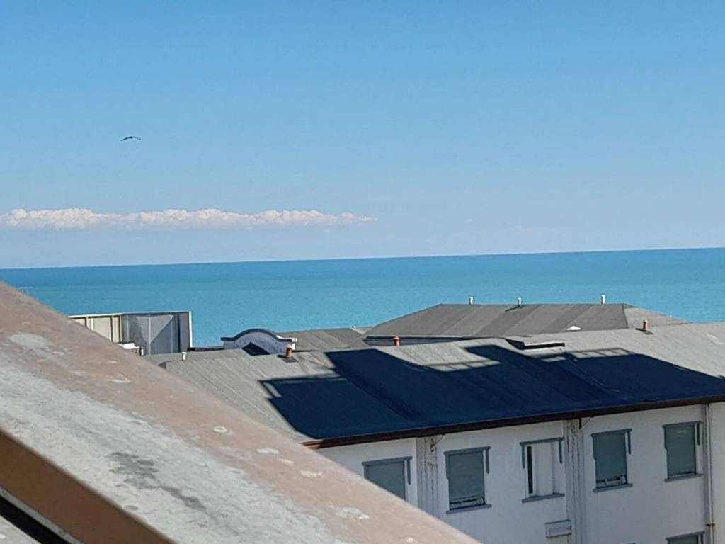 Appartamento a Jesolo in Piazza Guglielmo Marconi S.N.C. - Foto 3