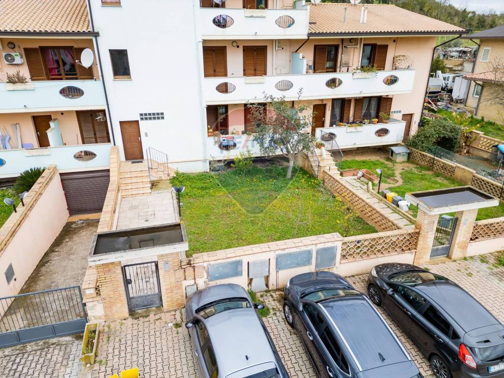 Appartamento a Loreto aprutino in Contrada Remartello - Foto 3