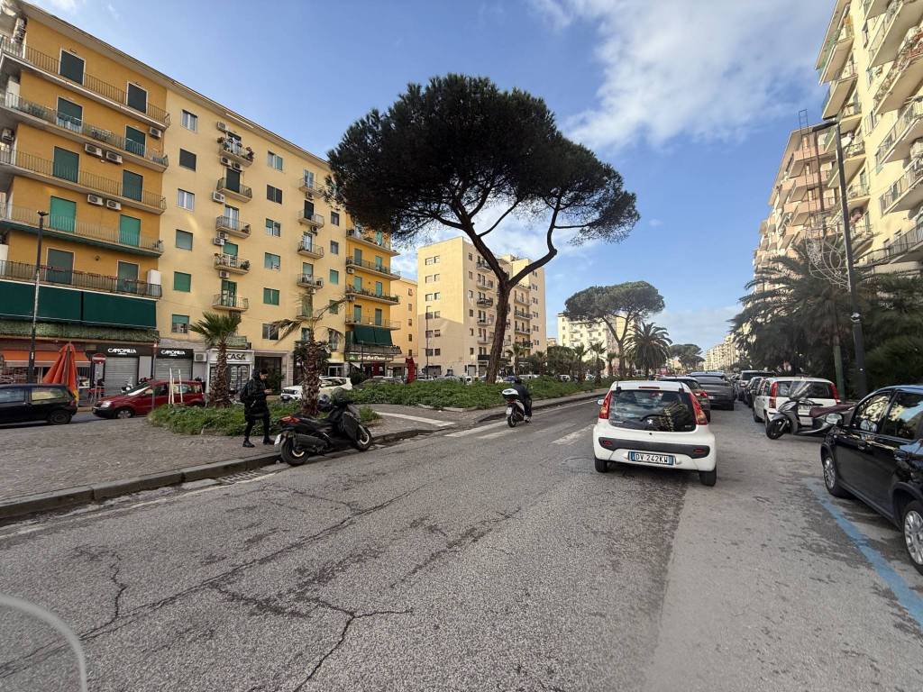 Immobile a Napoli in Viale di Augusto - Foto 2