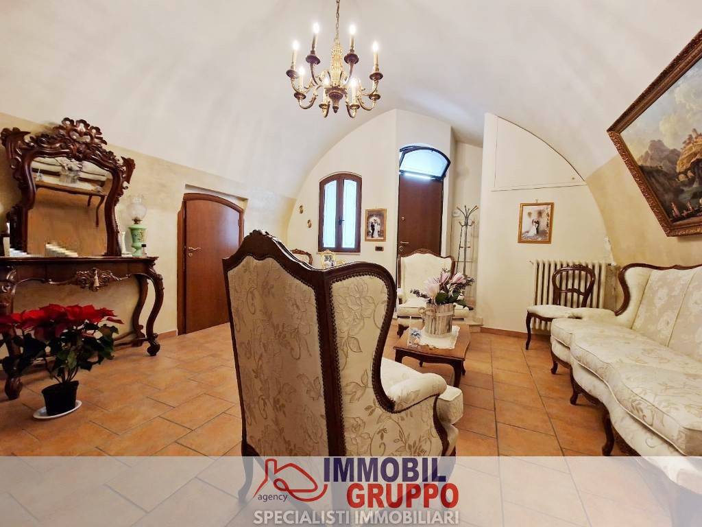 Appartamento a Andria in Via Gabriele Manthonè - Foto 3