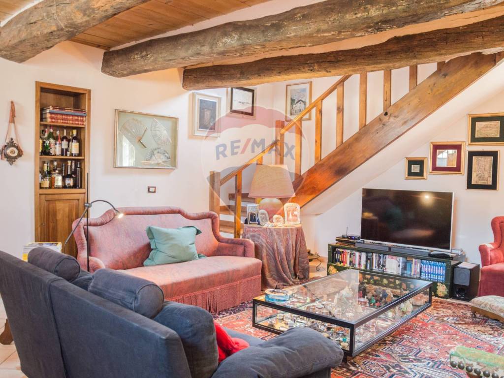 Casa indipendente a Cavenago d'adda in via Centrale, 10 - Foto 2