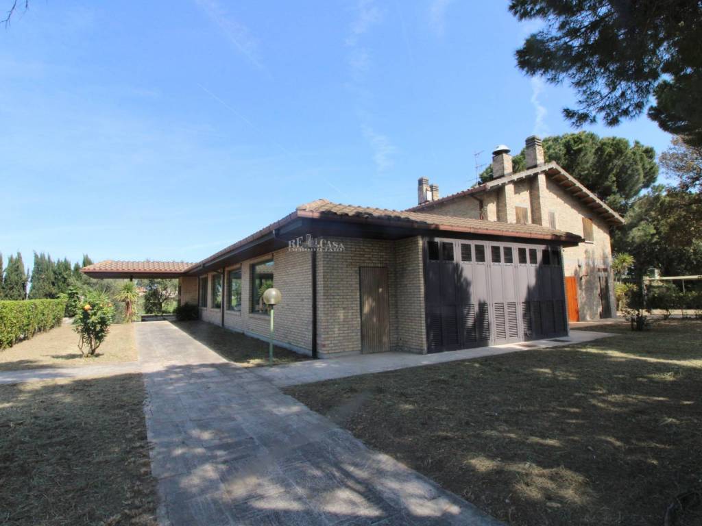 Villa a San benedetto del tronto in Via Valtellina, 30 - Foto 4