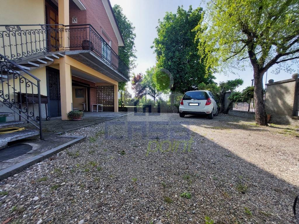 Casa indipendente a Castelnuovo bocca d'adda in VIA VILLAGGIO ADDA - Foto 5