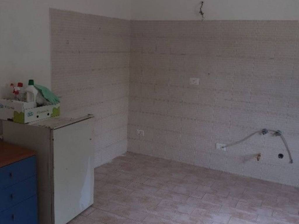 Appartamento a Carsoli in Via Aquila S.N.C. L'Aquila - Foto 3
