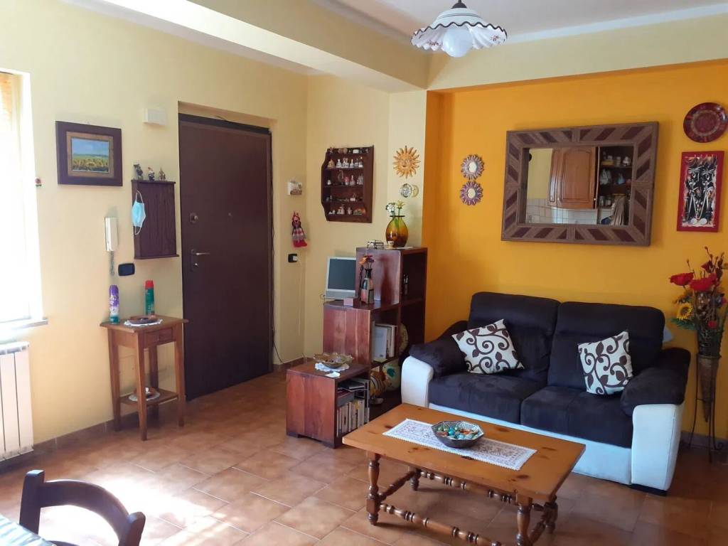 Appartamento a Carsoli in Via Golfarolo, 1 - Foto 2
