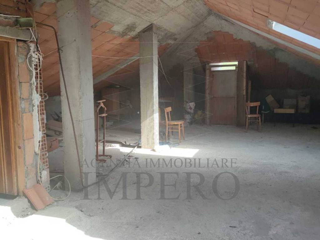 Attico / mansarda a Ventimiglia in Via Tremola - Foto 5