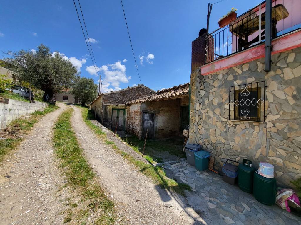 Rustico / casale a Montalto uffugo in Via Lucchetta - Foto 5