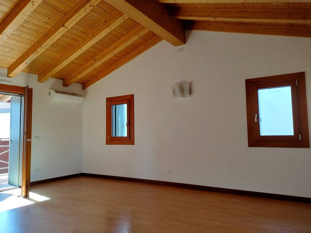 Appartamento a Cordenons in Piazza San Pietro - Foto 3