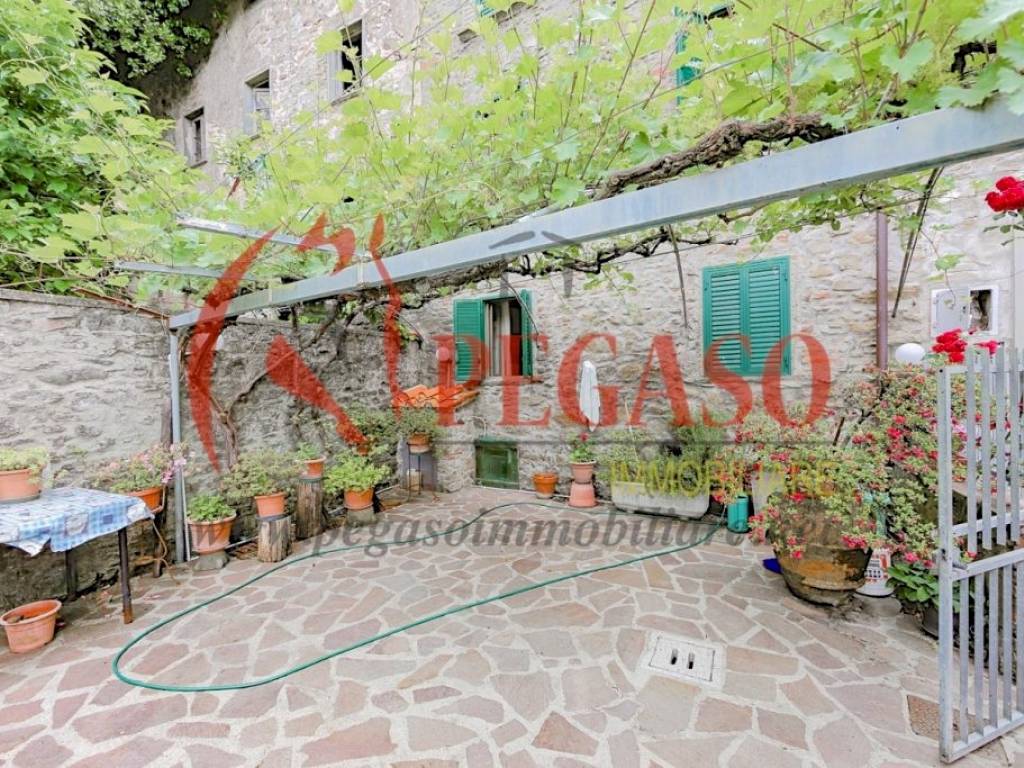 Casa indipendente a Pescia in Via di Sotto, 4 - Foto 3