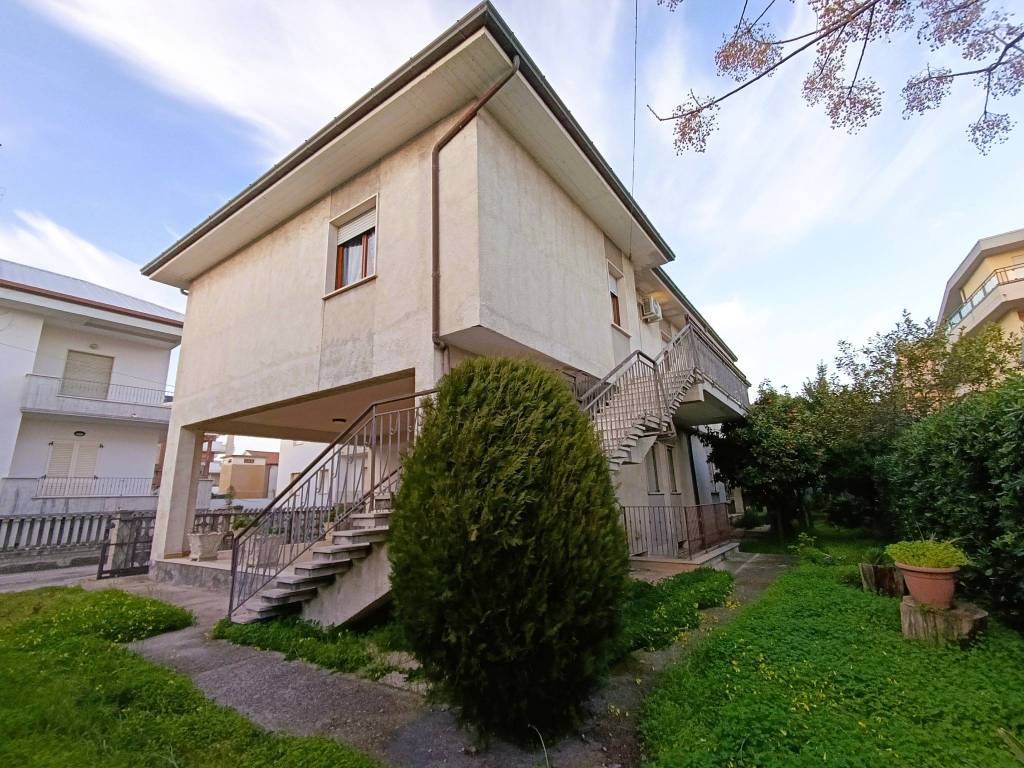 Appartamento a Tortoreto in Via Messina, 9 - Foto 2