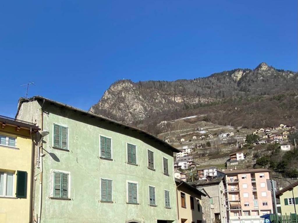 Casa indipendente a Chiavenna in Via della Cereria - Foto 3