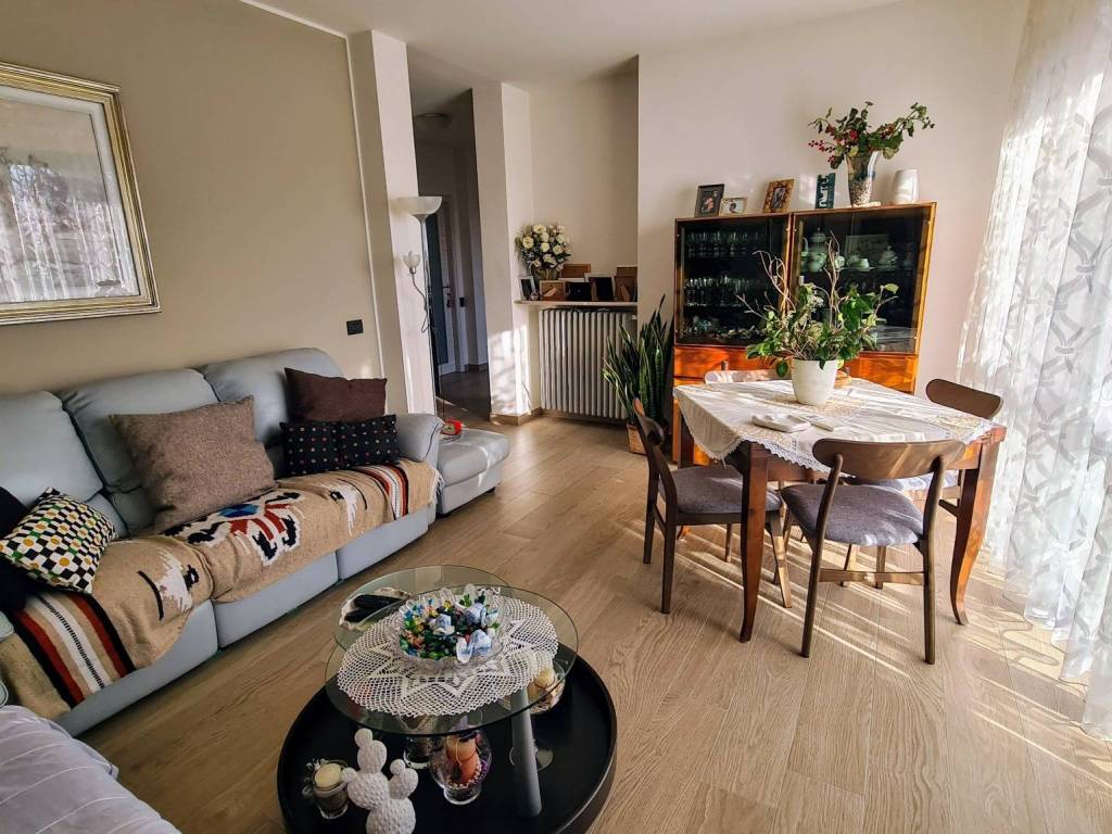 Villa a Cavaria con premezzo in Via Armando Diaz, 73 - Foto 4