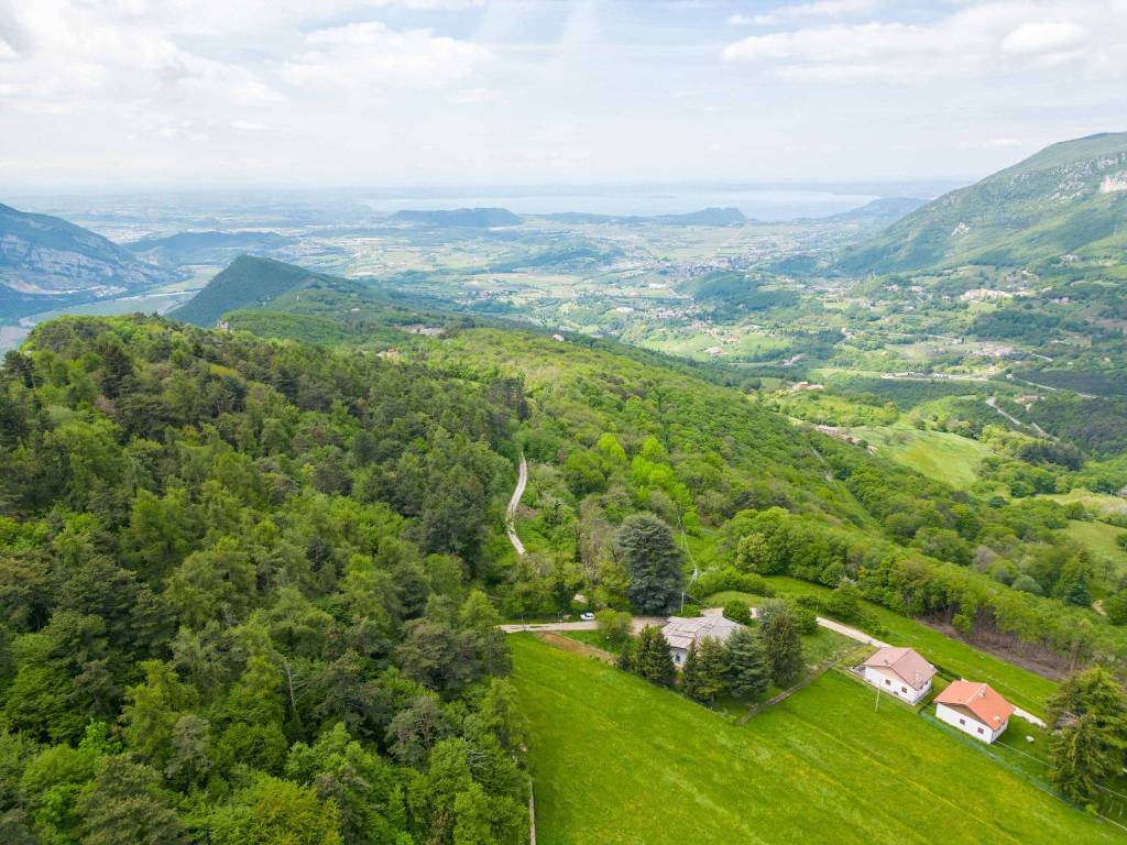 Villa a Caprino veronese in Via Enzo Ferrari - Foto 4
