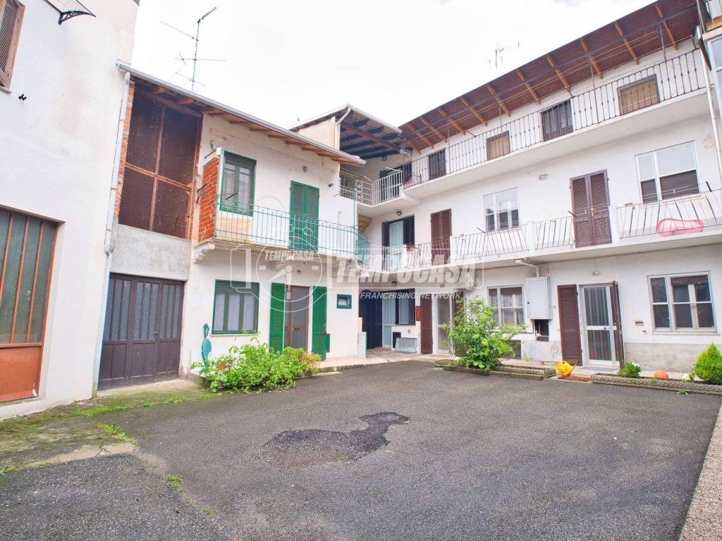 Casa indipendente a Galliate in Via Monti - Foto 2