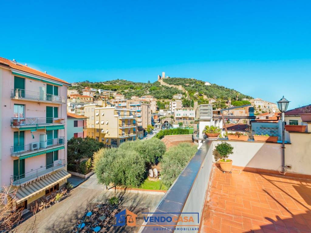 Casa indipendente a Noli in Piazza Giuseppe Ronco, 4 - Foto 2
