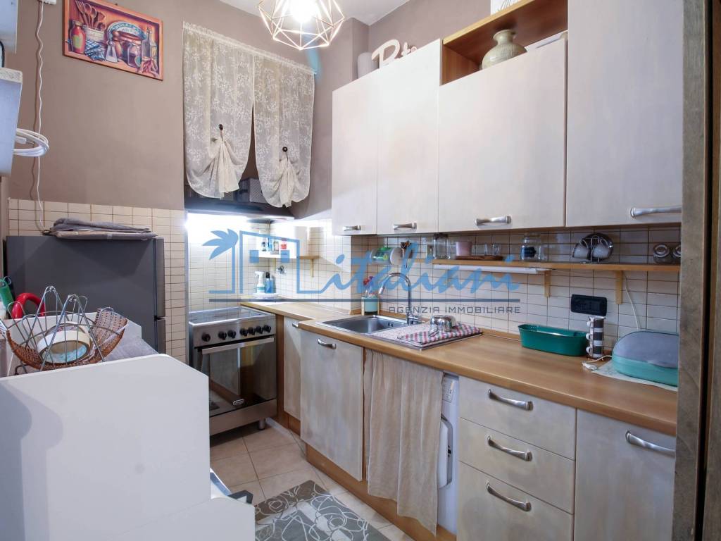 Appartamento a Varazze in Via Michelangelo Corosu - Foto 5