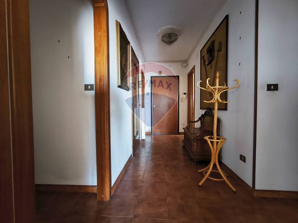 Appartamento a Brindisi in Via Vespasiano, 25 - Foto 2