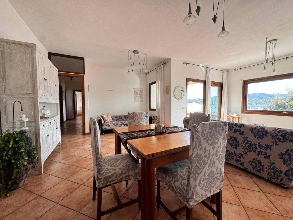 Appartamento a Arzachena in Lungomare Andrea Doria, 111 - Foto 3