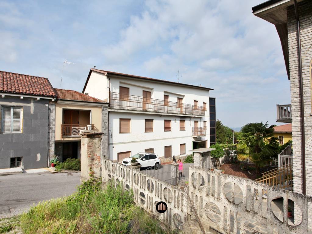 Palazzo / stabile a Belvedere langhe in Via Pietro Donadei, 13 - Foto 3