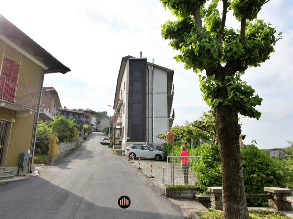 Palazzo / stabile a Belvedere langhe in Via Pietro Donadei, 13 - Foto 5