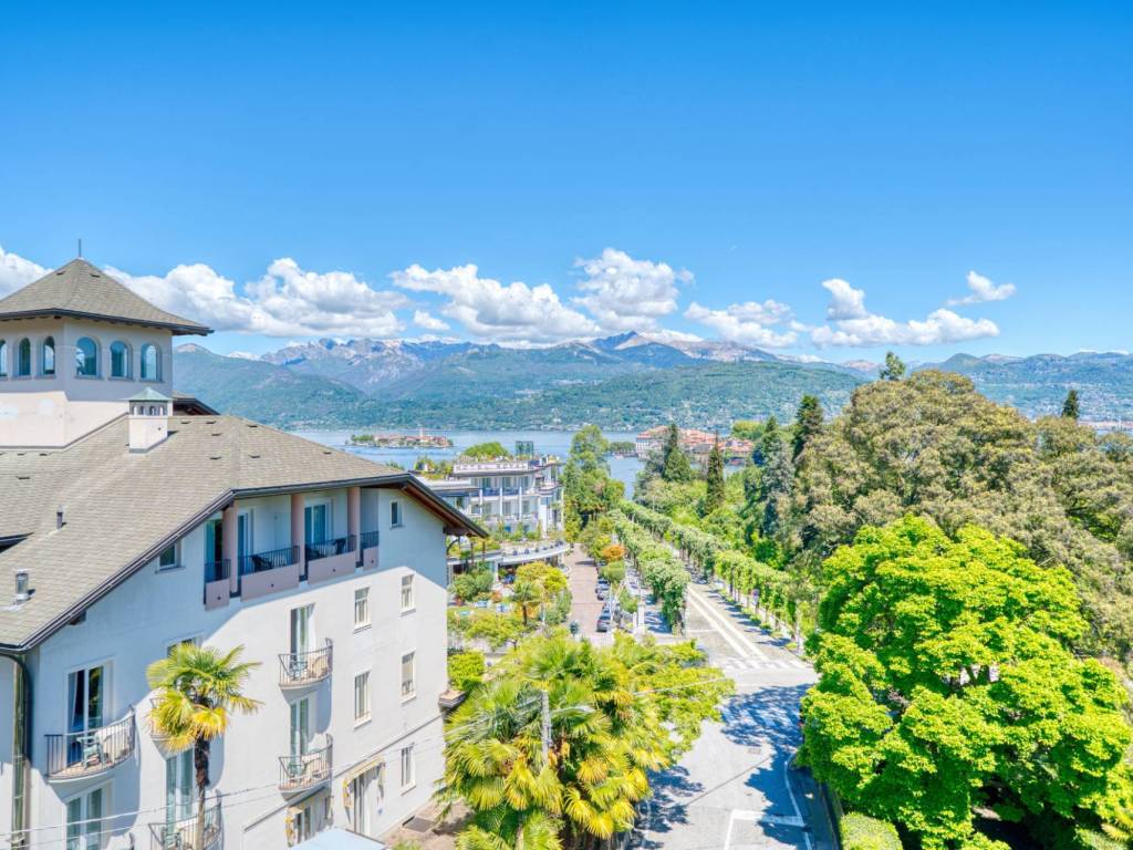Villa a Stresa in Via Alessandro Volta, 3 - Foto 5
