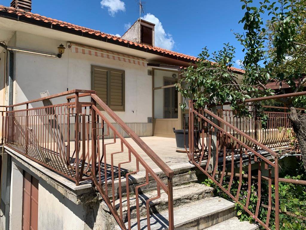 Villa a Isernia in Contrada Castelluccio - Foto 2