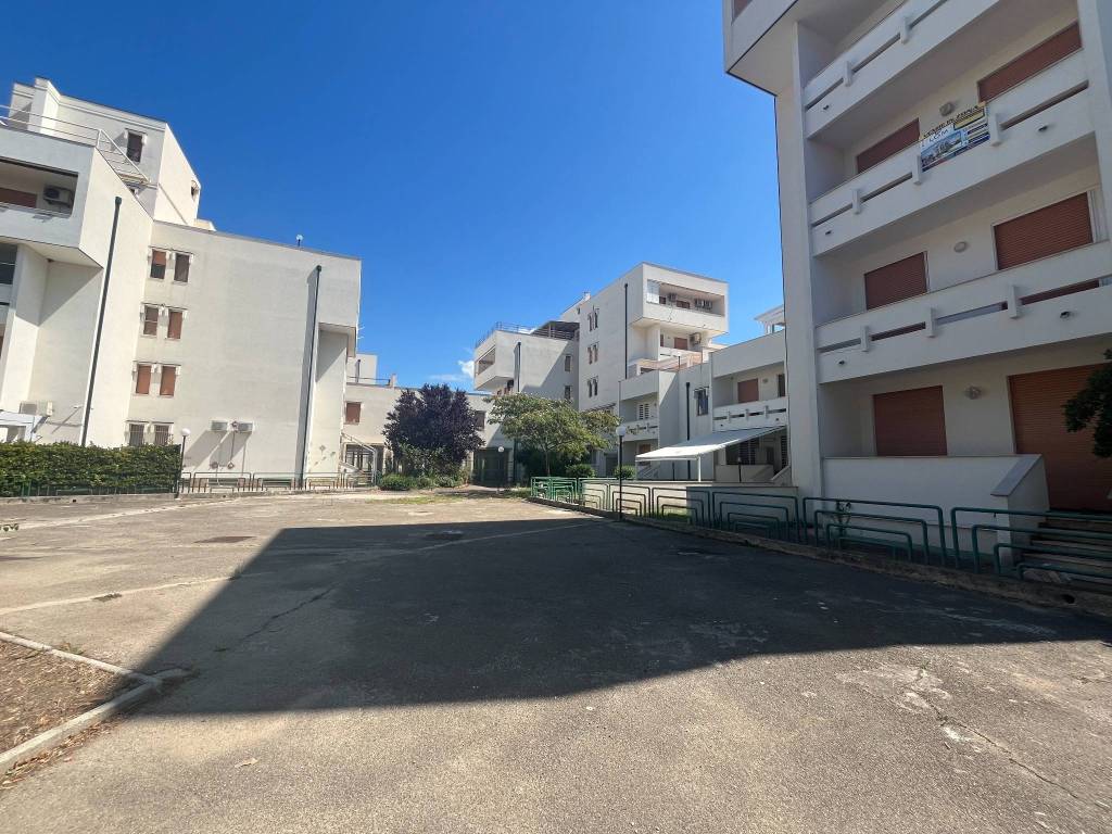 Palazzo / stabile a Lesina in Viale del Sole, 48 - Foto 2