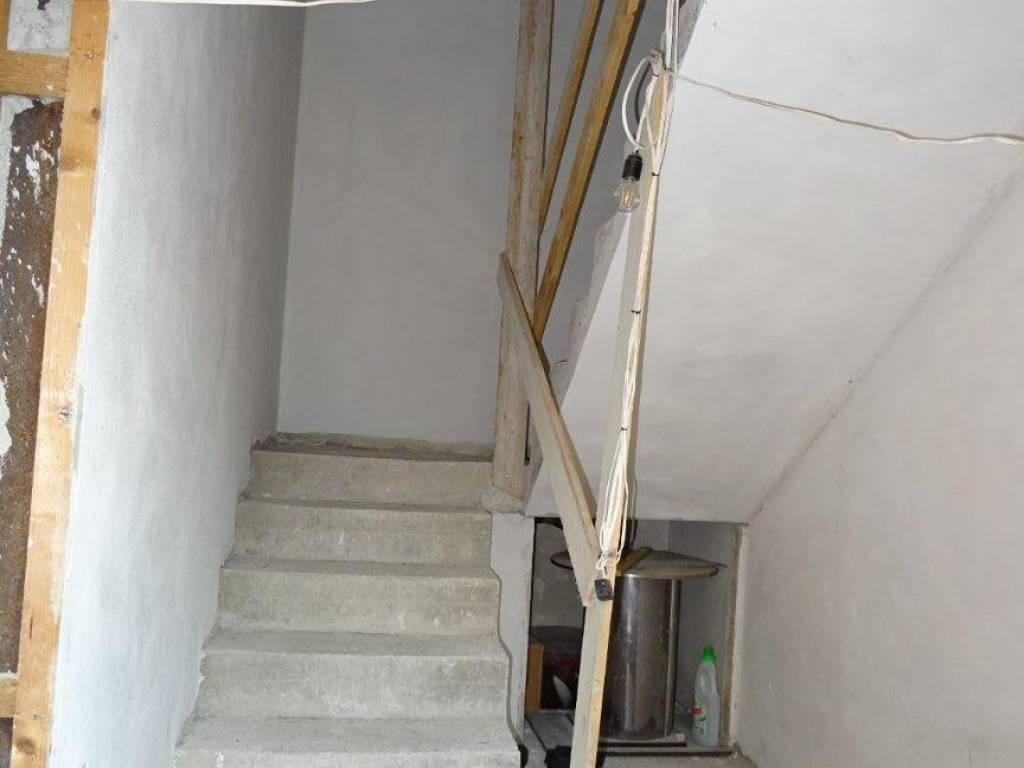 Casa indipendente a Fabriano in Piazzale Giambattista Miliani - Foto 3