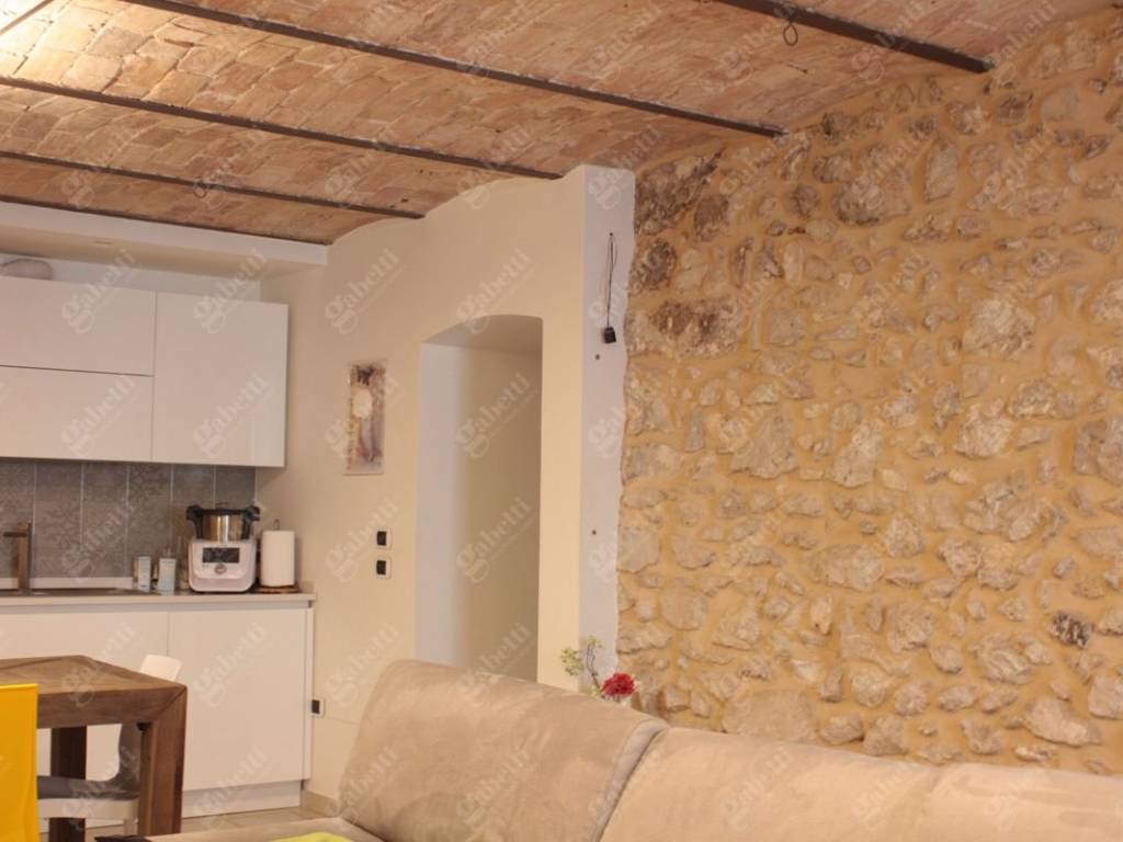 Casa indipendente a Isernia in C.so Risorgimento, 35 - Foto 3