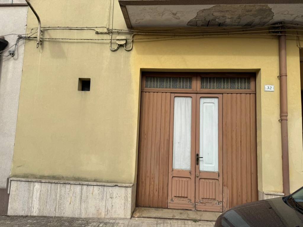 Casa indipendente a Latiano in Via Guglielmo Oberdan, 30 - Foto 2