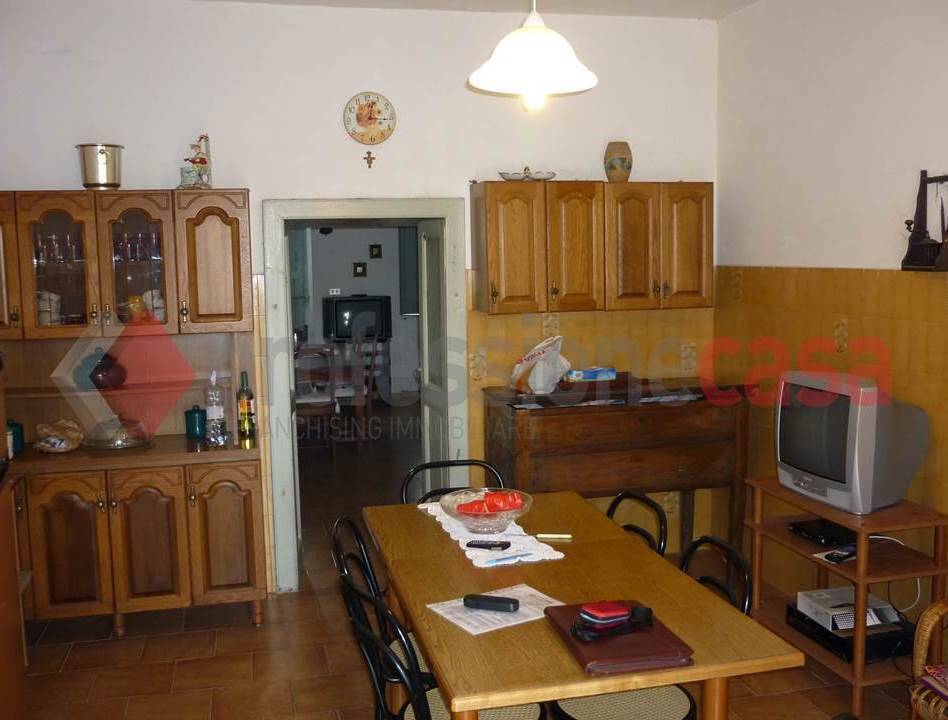 Casa indipendente a Cervaro in Via Collecedro, 1 - Foto 2