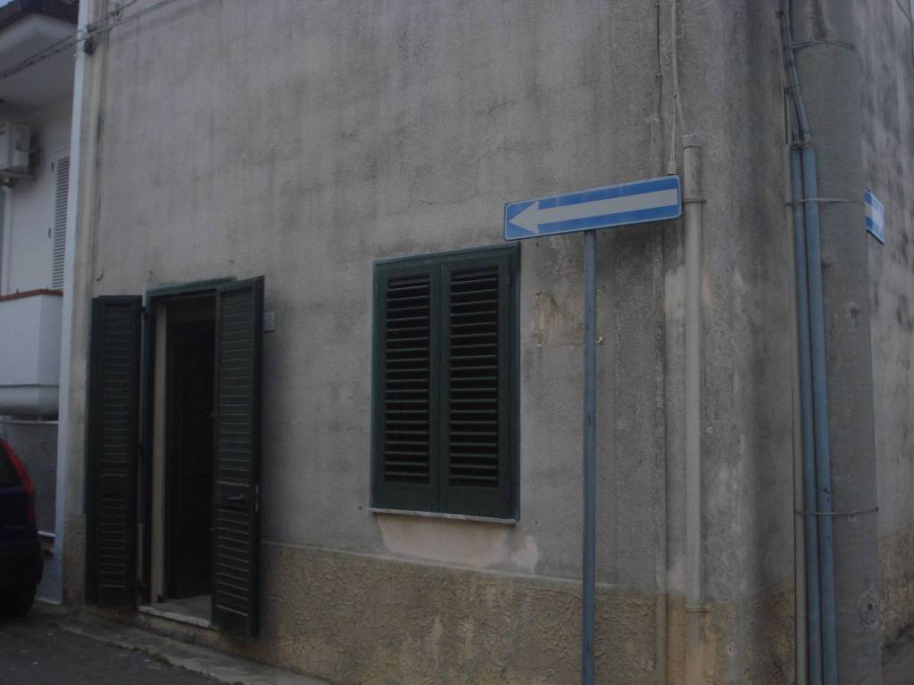 Casa indipendente a Melissano in Via Francesco Petrarca - Foto 2