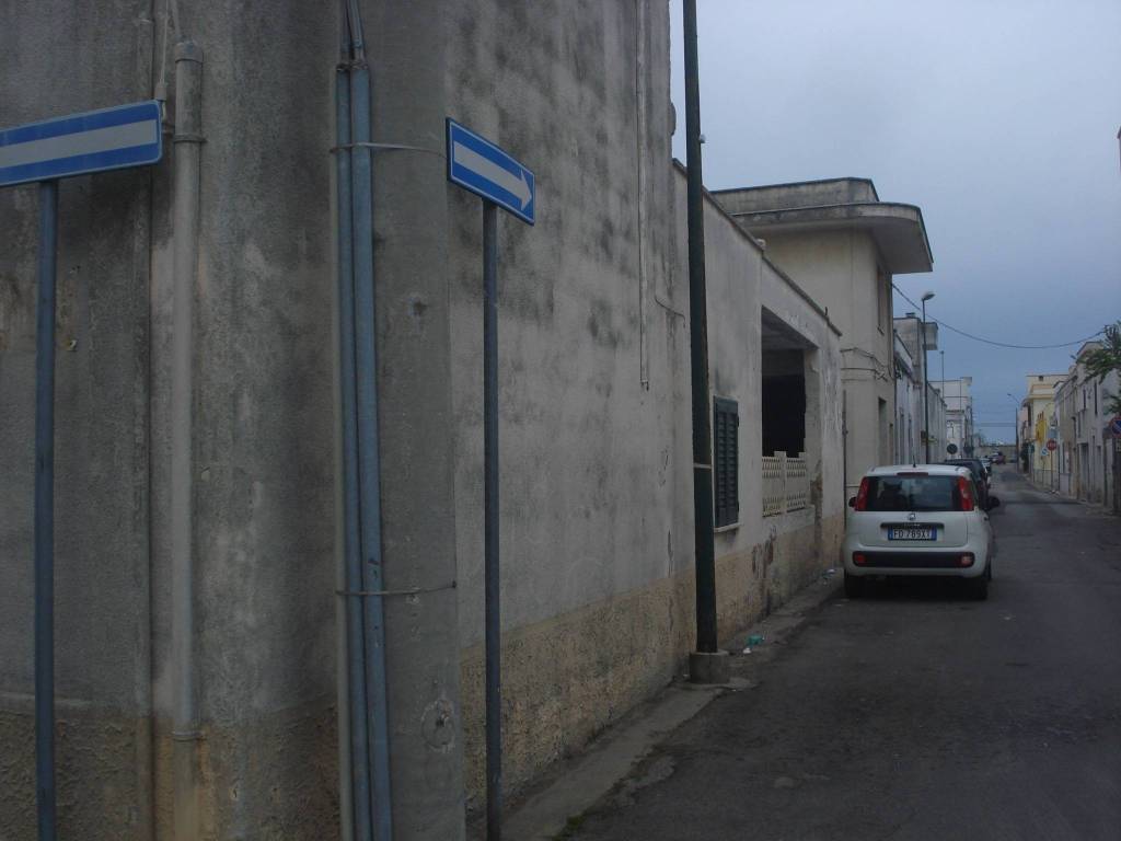 Casa indipendente a Melissano in Via Francesco Petrarca - Foto 3