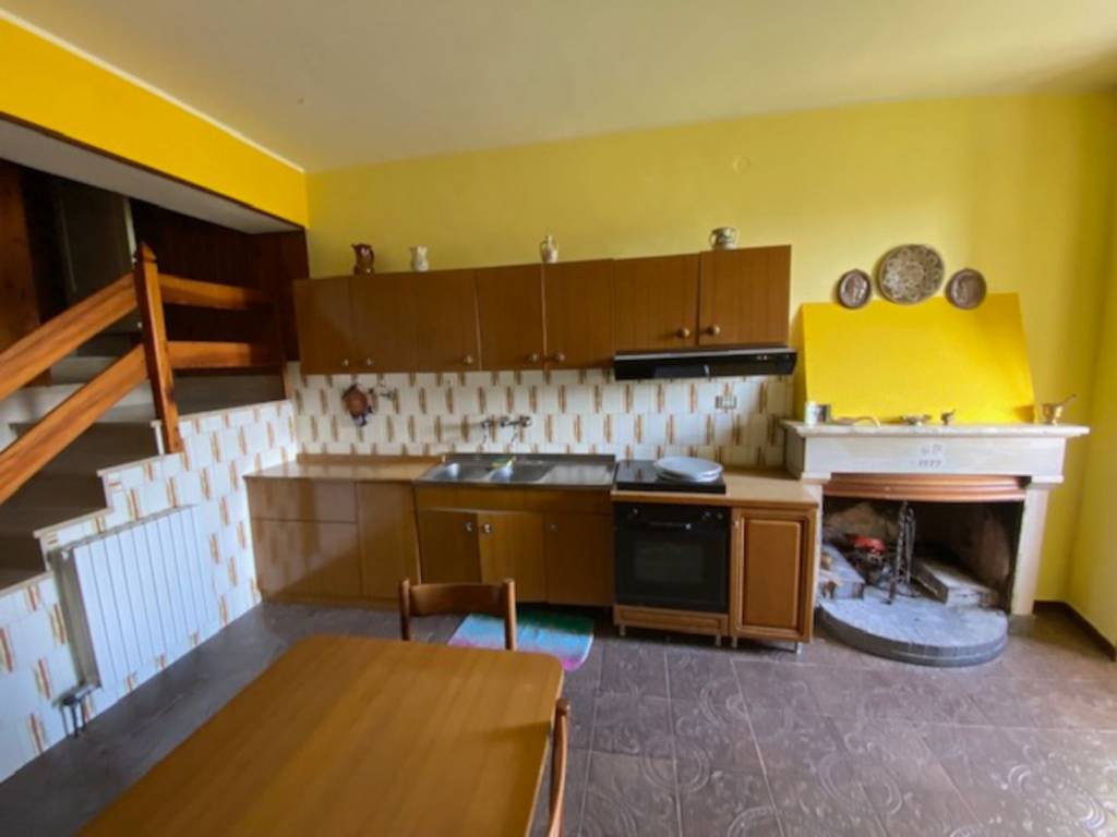Casa indipendente a Agnone in Piazza Plebiscito - Foto 4