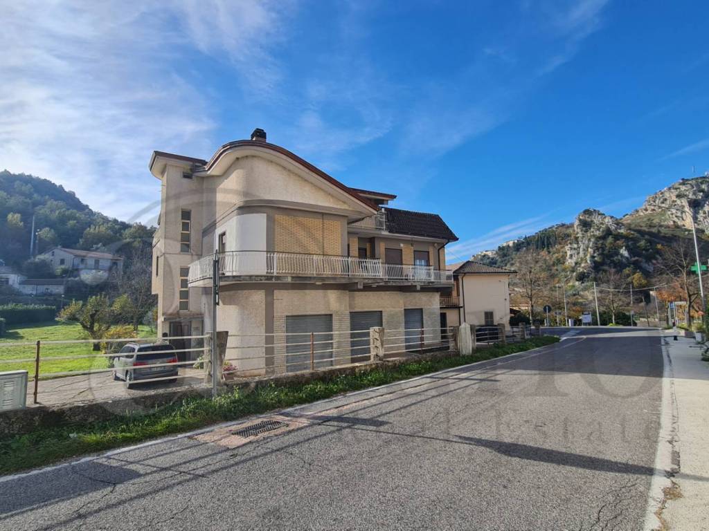 Villa a Rocca d'arce in Via Santa Lucia - Foto 5