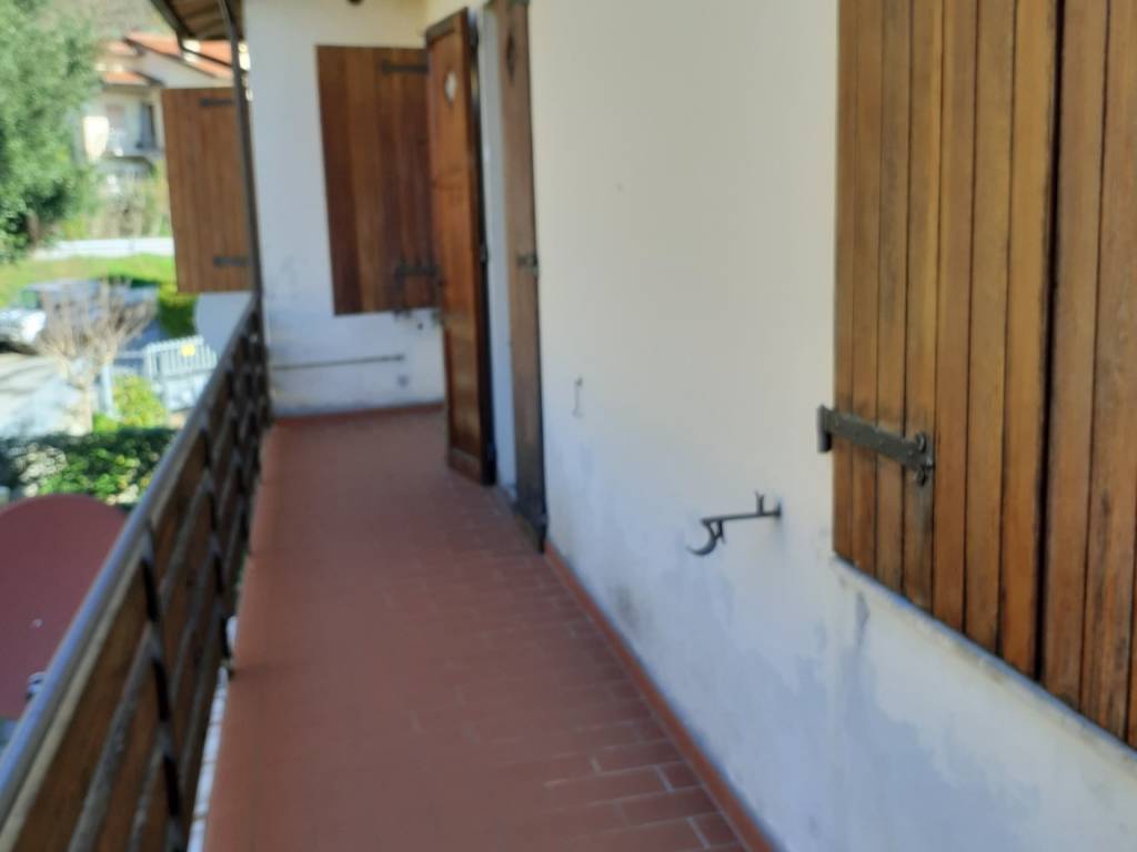 Villa a Marliana in Via Nuova Comunale - Foto 2
