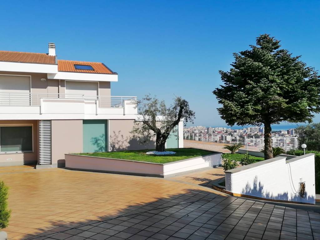 Villa a Pescara in Strada Fonte Borea-Colle del Telegrafo, 10 - Foto 4